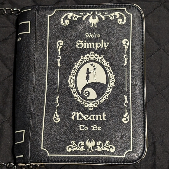 NWOT Disney's x Bioworld Nightmare before Christmas story book purse - Picture 2 of 12